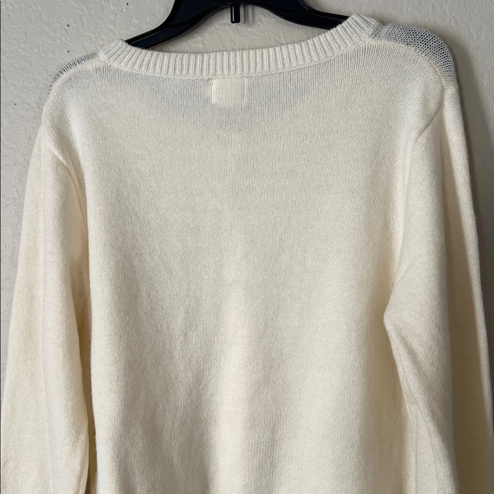 Like New! Luna Ivy 3D Bow Cardigan Sweater Ivory With Pearl Buttons in Size L - Picture 7 of 13